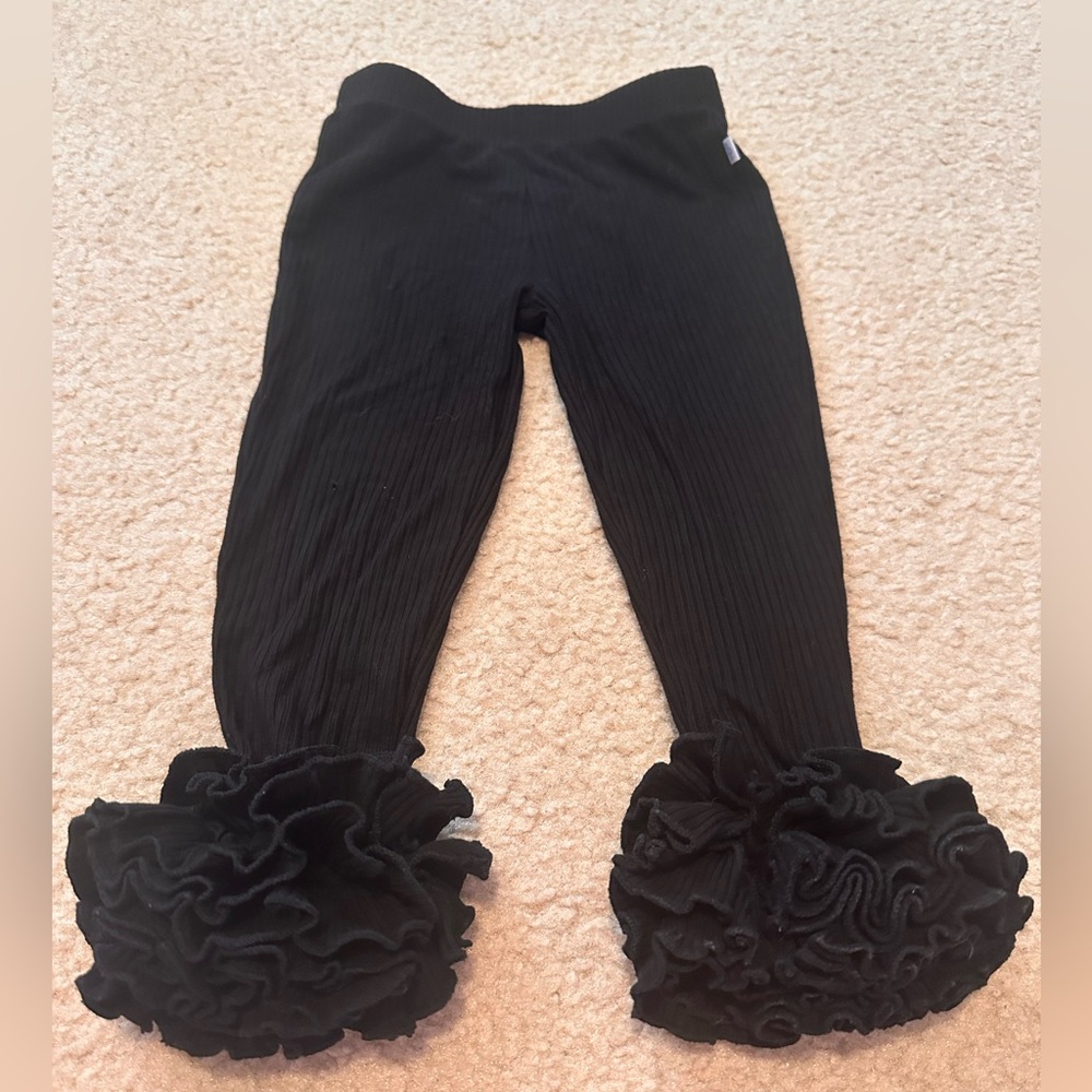 B69 Posh Peanut 3t Bamboo Black Ruffle Bottom ( Cha Cha) Leggings